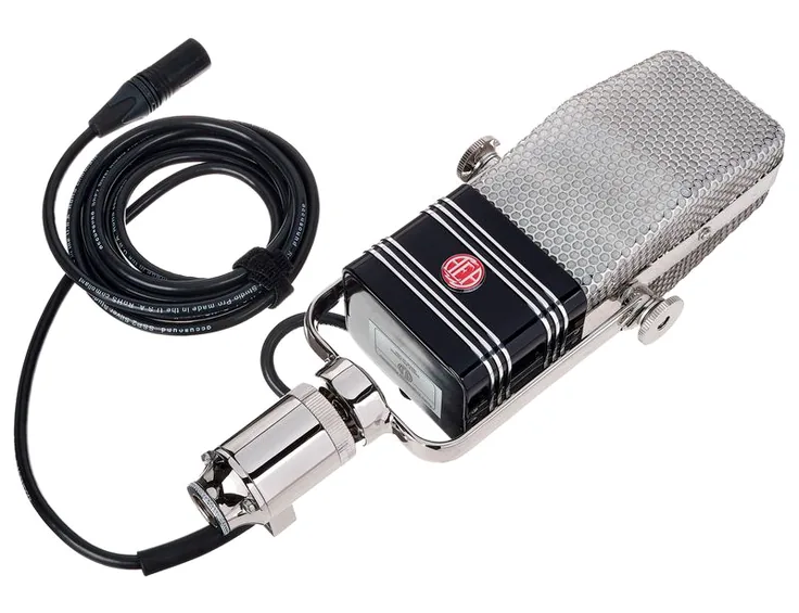 AEA R44CX, vista 4