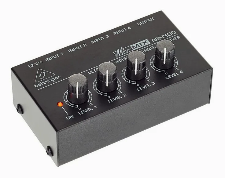 Behringer MX400, vista 3