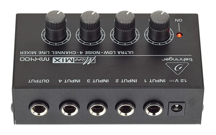 Behringer MX400, vista 4