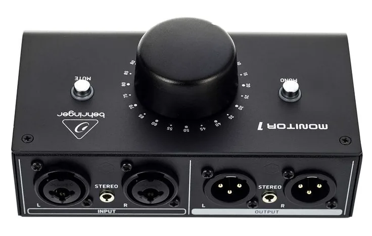 Behringer Monitor1, vista 4