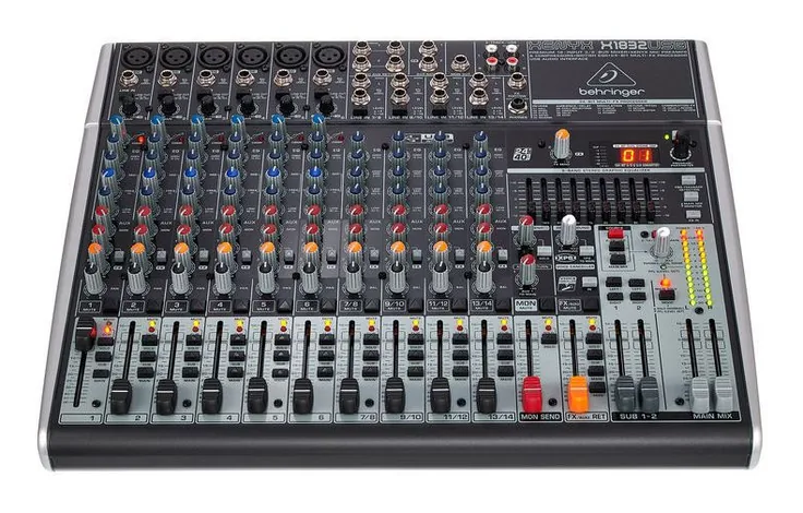 Behringer Xenyx X1832USB, vista 2