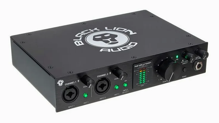 Black Lion Audio Revolution 2x2, vista 3