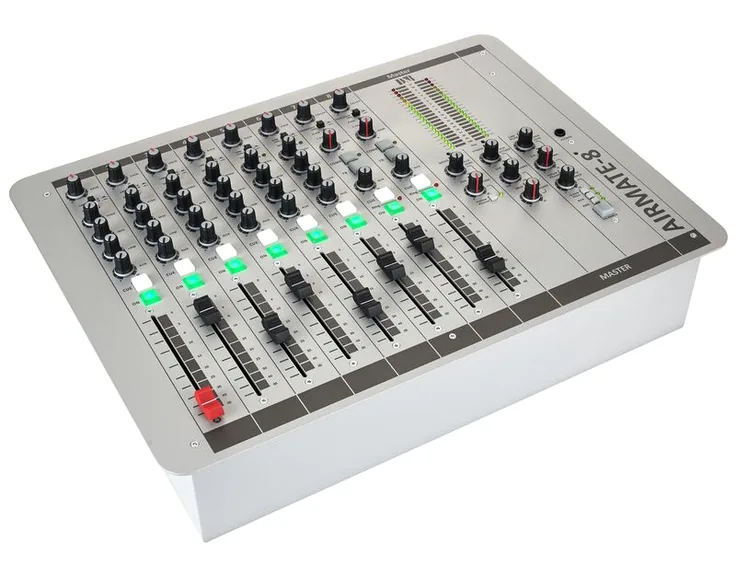 D&R Airmate USB Radio Production, vista 3