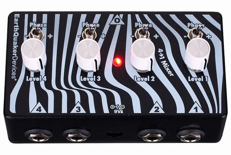 EarthQuaker Devices Four to One Mixer, vista 2