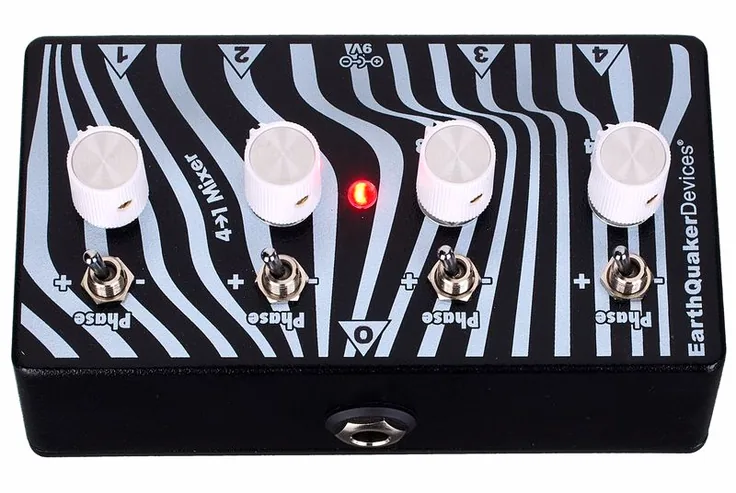 EarthQuaker Devices Four to One Mixer, vista 4