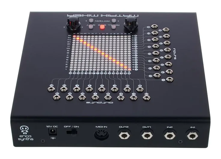 Erica Synths Matrix Mixer, vista 4