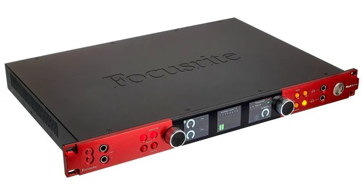 Focusrite Red 8 Line, vista 3