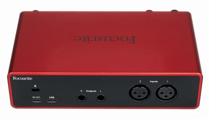 Focusrite Scarlett 2i2 4th Generation, vista 4