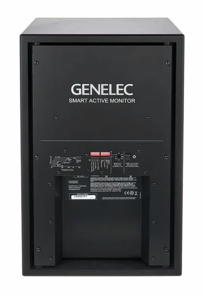 Genelec 1032 CPM, vista 4