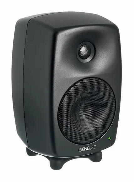 Genelec 8030 CM, vista 3