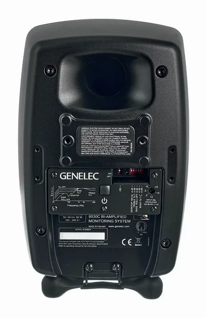 Genelec 8030 CM, vista 4