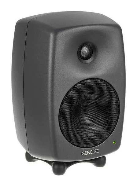 Genelec 8030 CP, vista 3