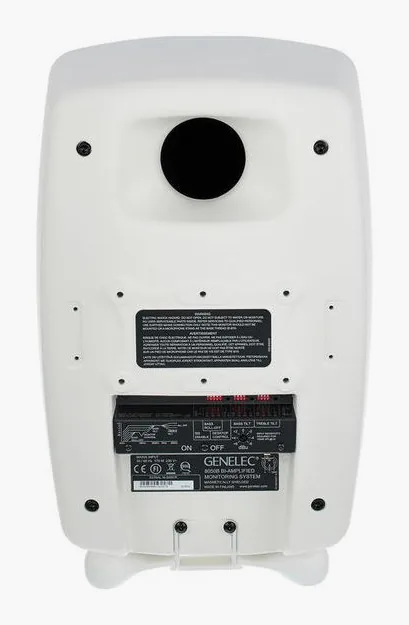 Genelec 8050 BWM, vista 4
