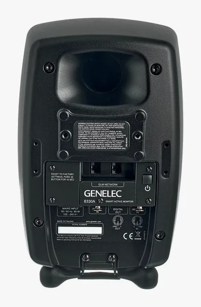 Genelec 8330 AM, vista 4