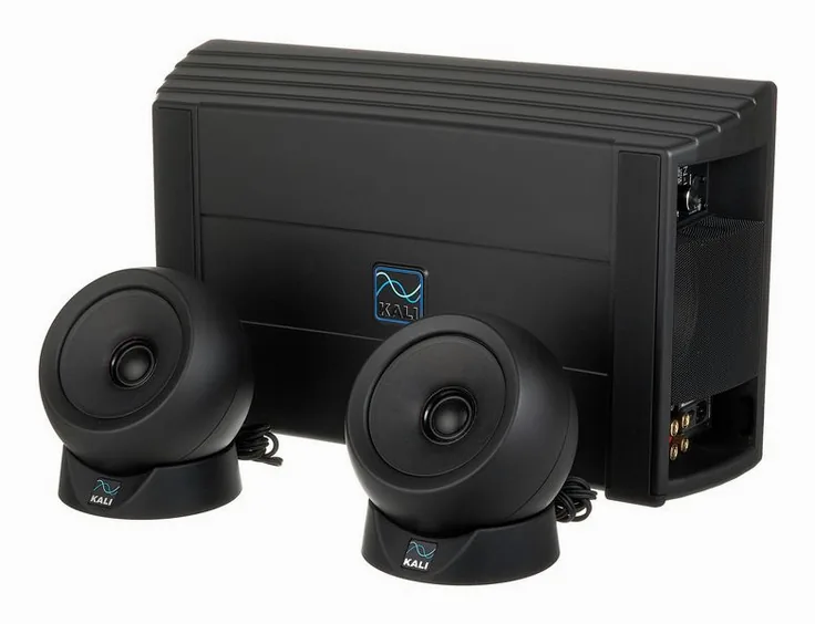 Kali Audio IN-UNF visto di fronte, su fondo chiaro