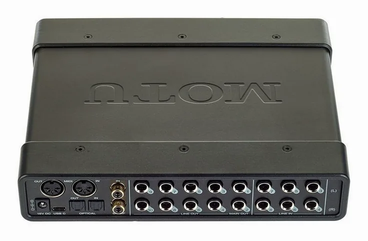 MOTU UltraLite mk5, vista 4
