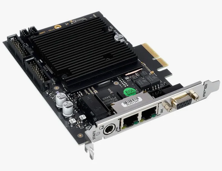 RME HDSPe AoX-D, vista 3