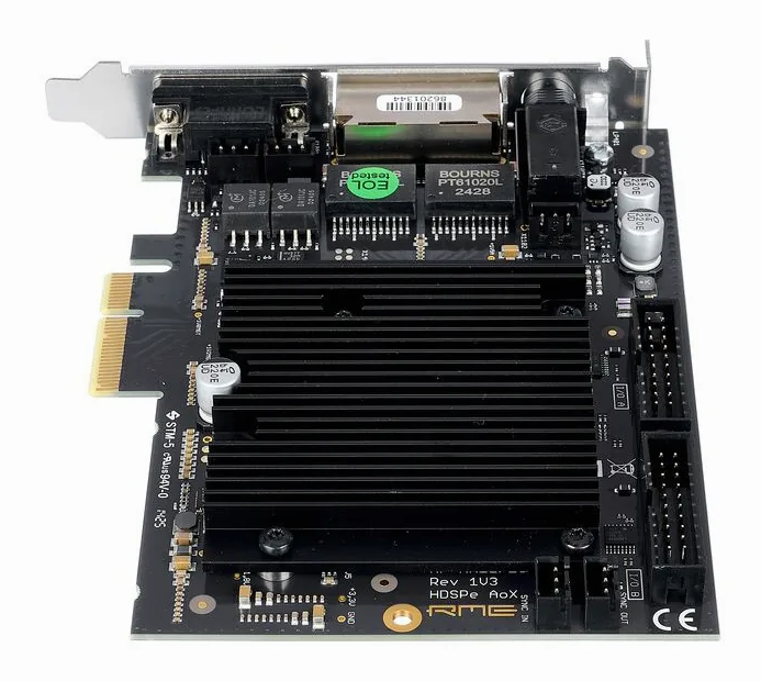 RME HDSPe AoX-D, vista 4