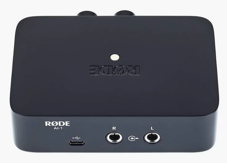 Rode AI-1, vista 4