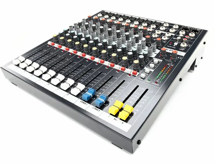 Soundcraft EPM8, vista 3