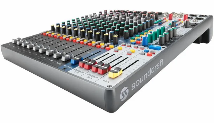 Soundcraft Signature Plus 12, vista 4