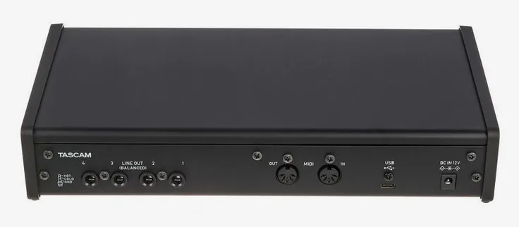 Tascam US-4x4HR, vista 4