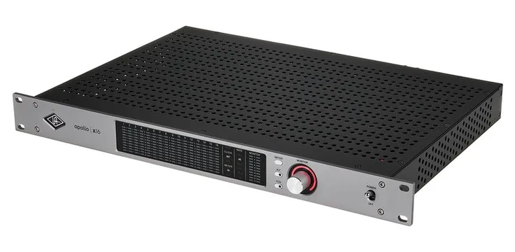 Universal Audio Apollo x16 Gen2 AC, vista 2