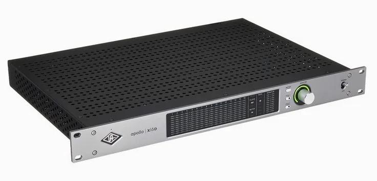 Universal Audio Apollo x16D Gen2 AC, vista 4