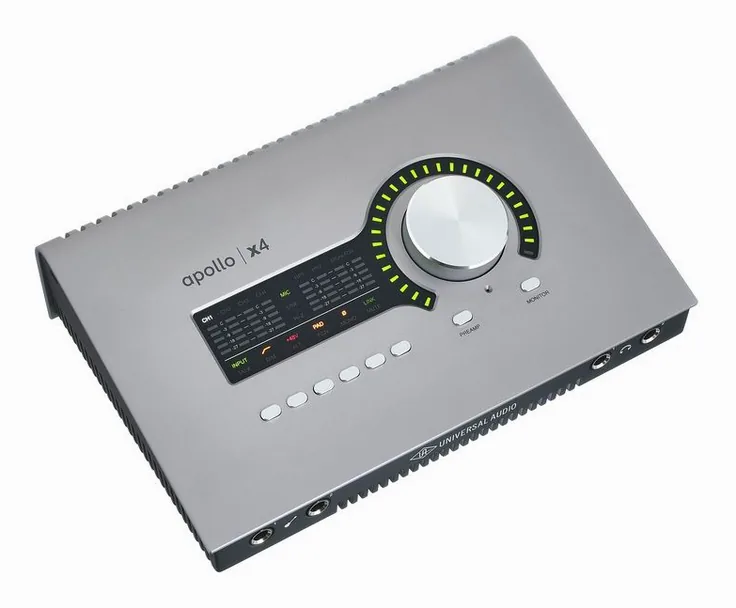Universal Audio Apollo X4 Gen2 AC, vista 4