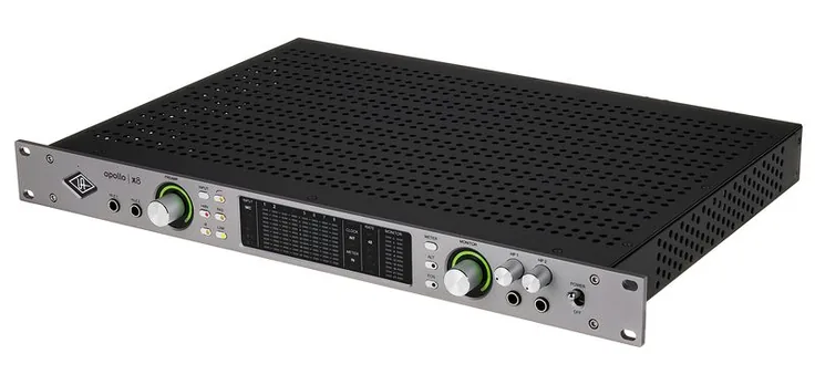 Universal Audio Apollo x8 Gen2 AC, vista 2