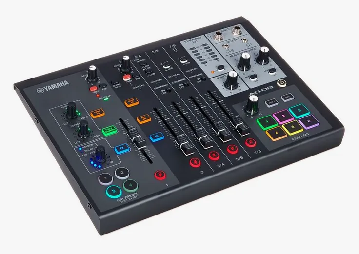 Yamaha AG08 BL, vista 3