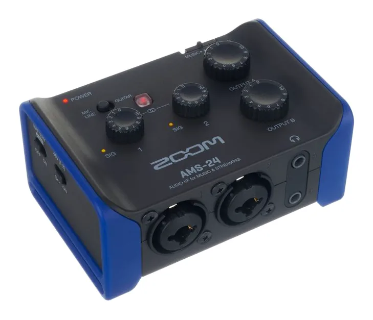 Zoom AMS-24, vista 3