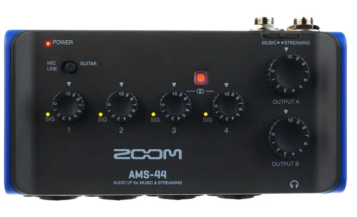 Zoom AMS-44, vista 4